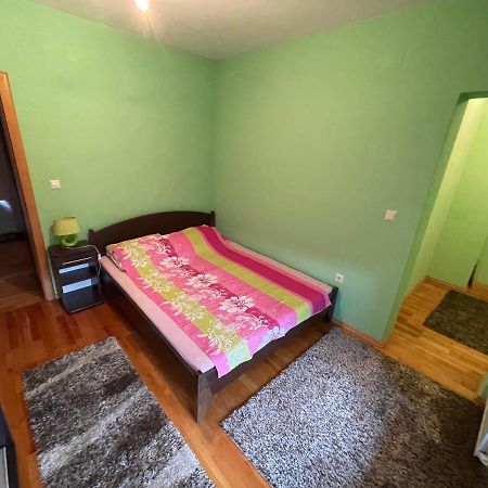 BihaćApartman Nurアパートメント エクステリア 写真